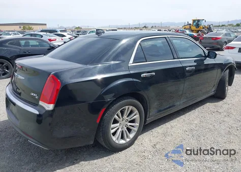 2015 Chrysler 300C z USA, uszkodzony, nr VIN 2C3CCAEG7FH818205